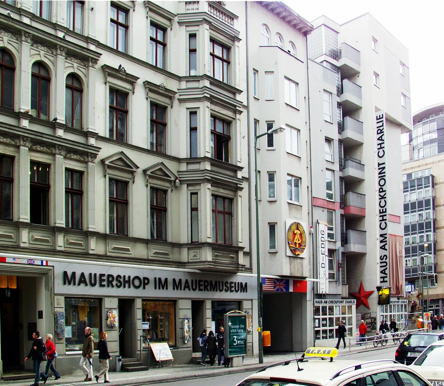 Checkpoint Charlie — foto 1