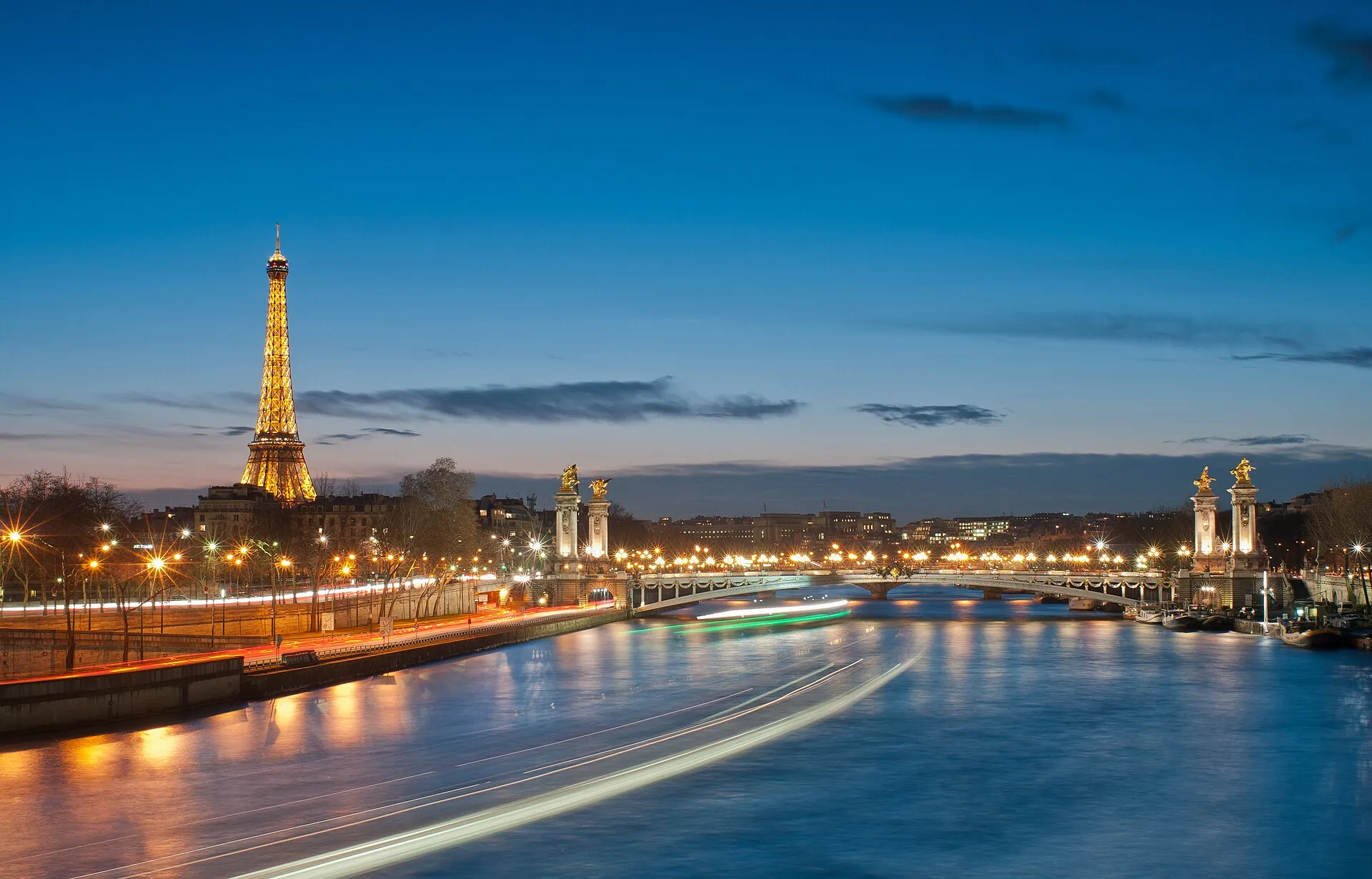 Eiffelova věž a Trocadéro — foto 2