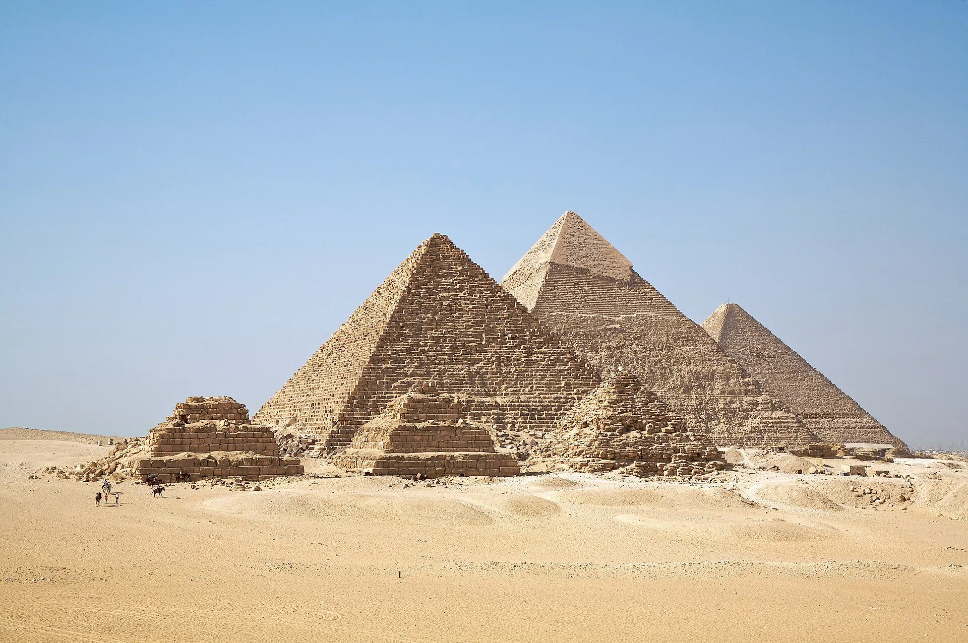 Pyramidy v Gíze — foto 1