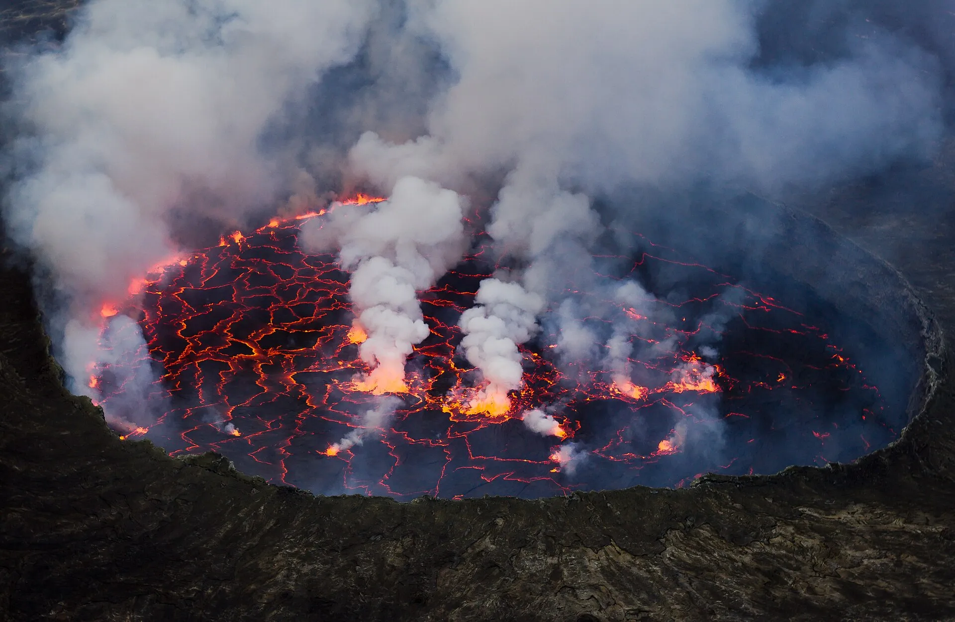 Nyiragongo a jezero Kivu — foto 3